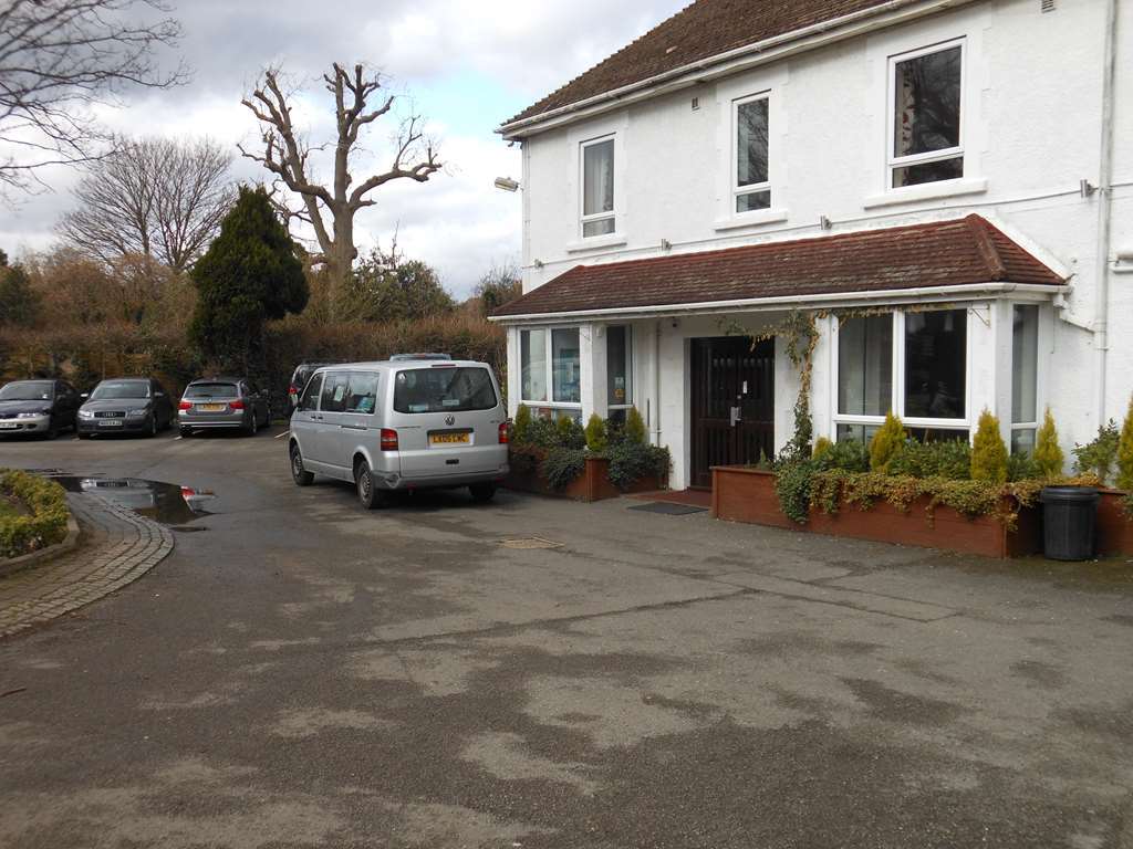 The Gatwick White House Hotel Хорли Экстерьер фото